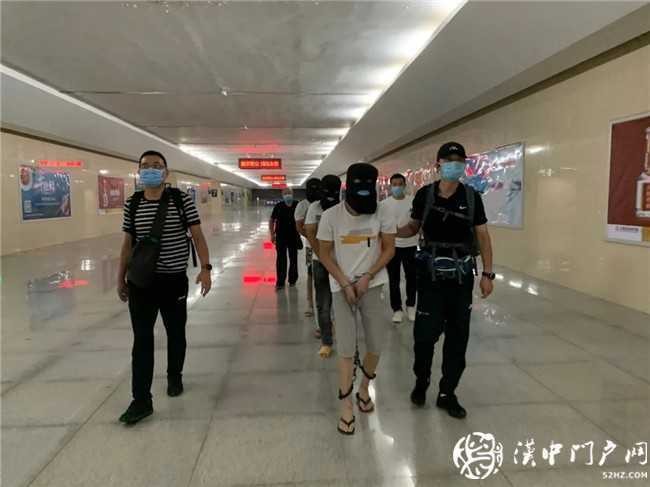 鎮(zhèn)巴公安跨7省，抓12人，破獲2起電信網(wǎng)絡(luò)詐騙案件