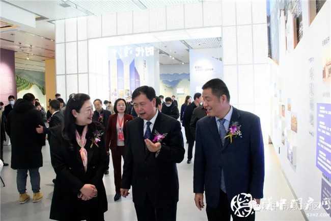 漢中西安融合發(fā)展平臺揭牌儀式暨漢中市 “小農(nóng)戶對接大市場”農(nóng)產(chǎn)品展示展銷活動在西安舉行！