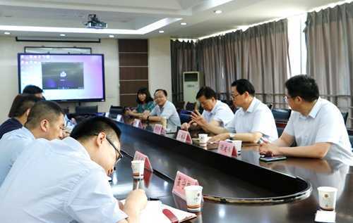 西安汽車職業(yè)大學一行赴漢中市龍崗學?？疾旖涣?  id=