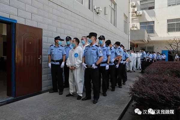 漢臺(tái)區(qū)人民法院公開(kāi)宣判張世衡等23名被告人涉黑案件