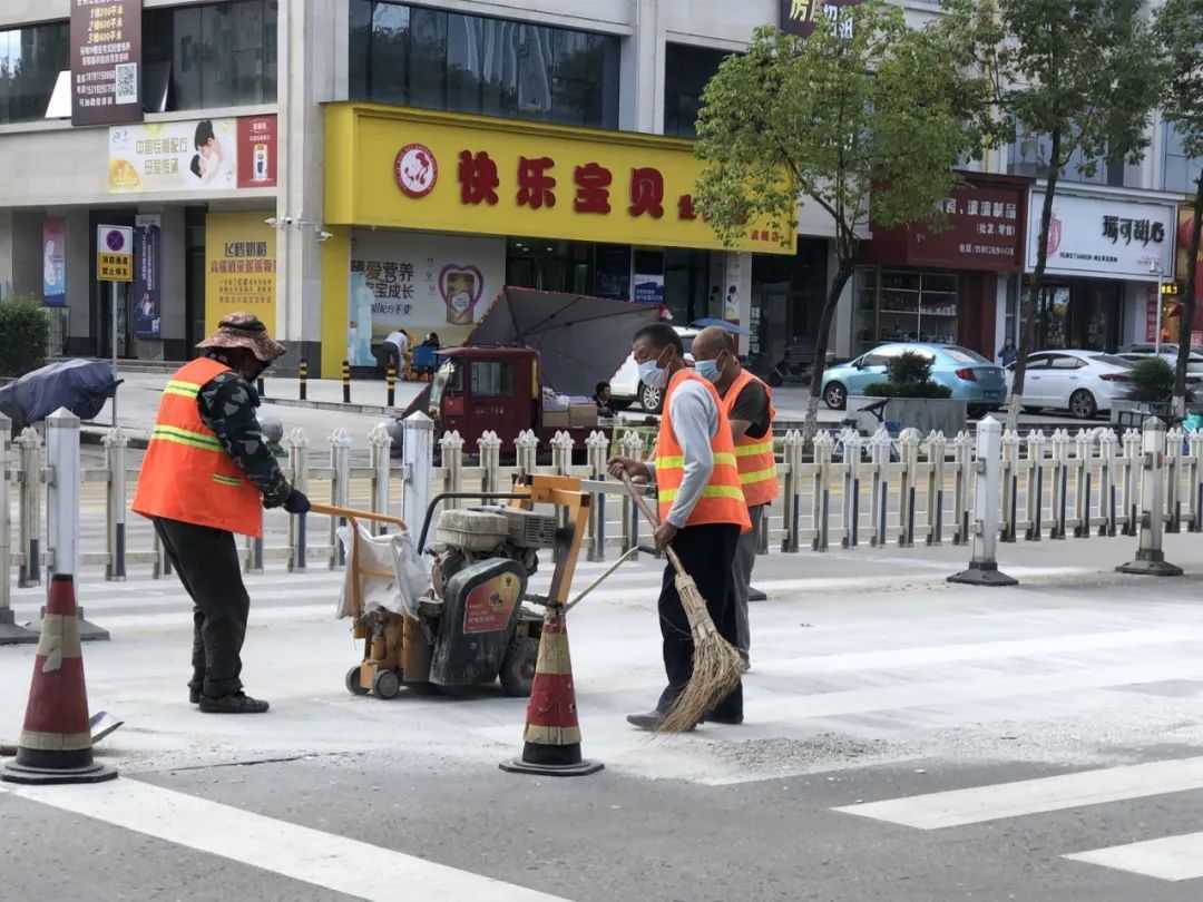 堵！堵！堵！雨天晴天都堵車，這里咋回事？