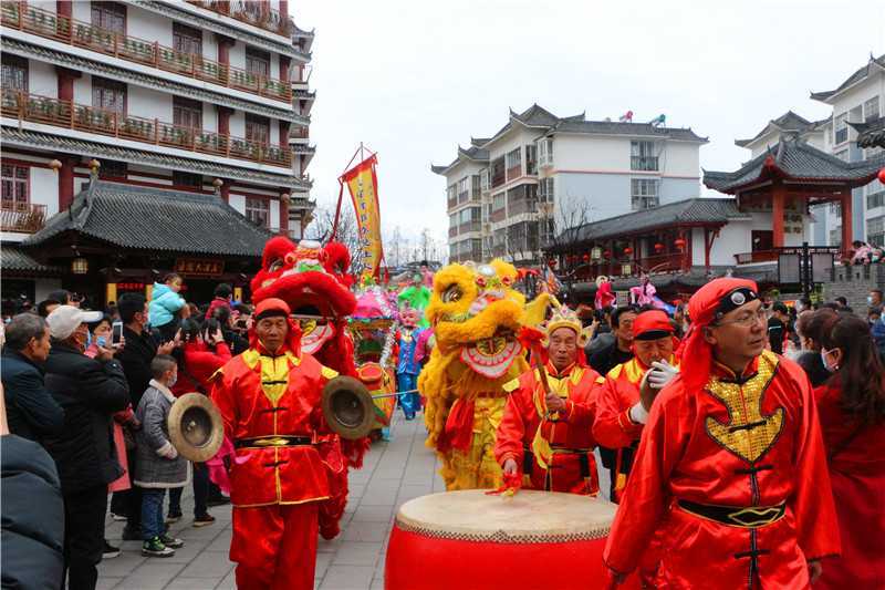 非遺鬧古鎮(zhèn) 歡樂(lè)過(guò)元宵！這個(gè)元宵熱鬧非凡……