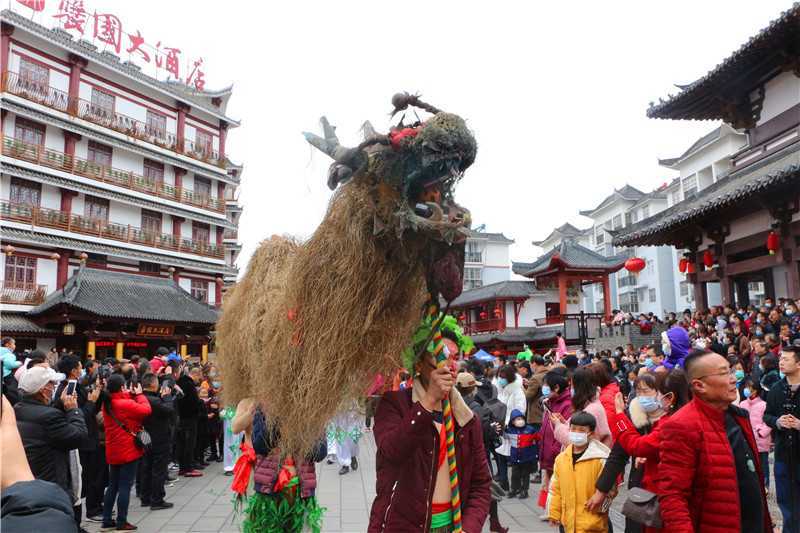 非遺鬧古鎮(zhèn) 歡樂(lè)過(guò)元宵！這個(gè)元宵熱鬧非凡……