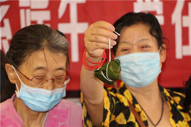 褒國康樂園養(yǎng)老社區(qū)舉行”情系端午，愛在安康”進(jìn)社區(qū)活動