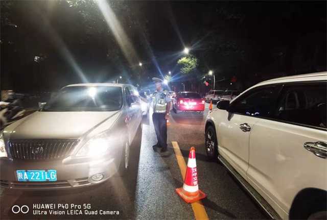 68小時(shí)堅(jiān)守！漢中交警大隊(duì)圓滿完成國(guó)慶假期道路交通安保任務(wù)"