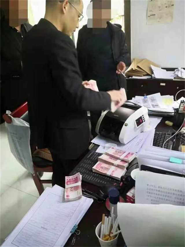 貸款逾期被起訴，判決后仍無動于衷，洋縣一“老賴”被拘15日！