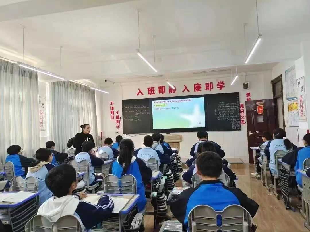 全面引入＂毛坦廠中學＂拔高復(fù)讀新模式 助力高三學子圓夢大學