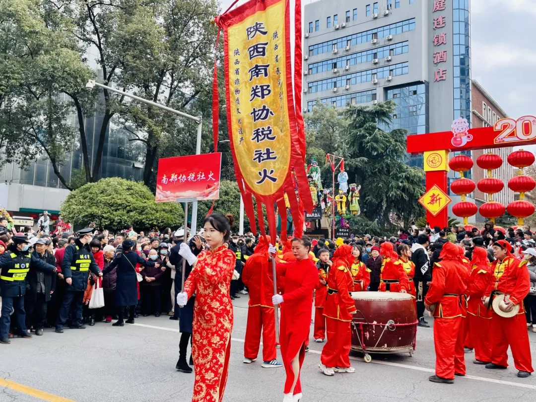 “非遺中國(guó)年·社火鬧新春”巡游活動(dòng)盛大舉辦！