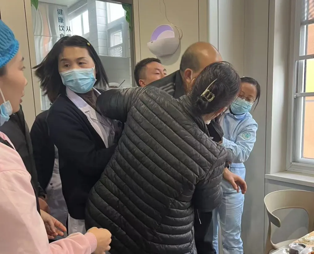 漢中市人民醫(yī)院上演生死救援，這個方法關(guān)鍵時刻能救命！