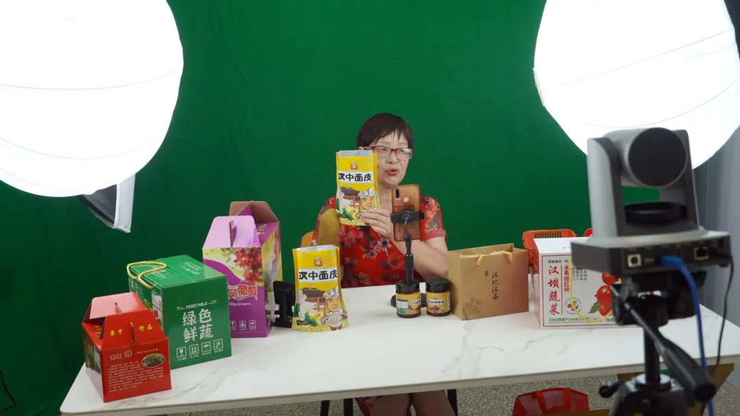 漢臺電視新聞 | 漢臺：以優(yōu)質服務助殘幫扶暖人心