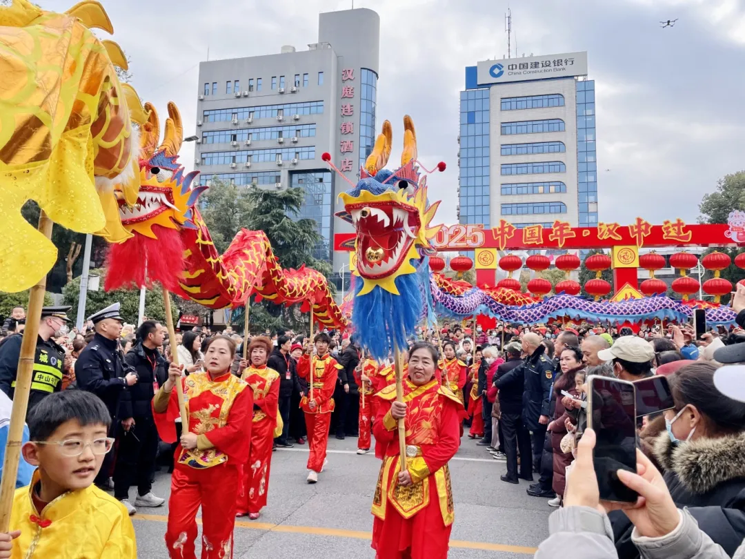 “非遺中國(guó)年·社火鬧新春”巡游活動(dòng)盛大舉辦！