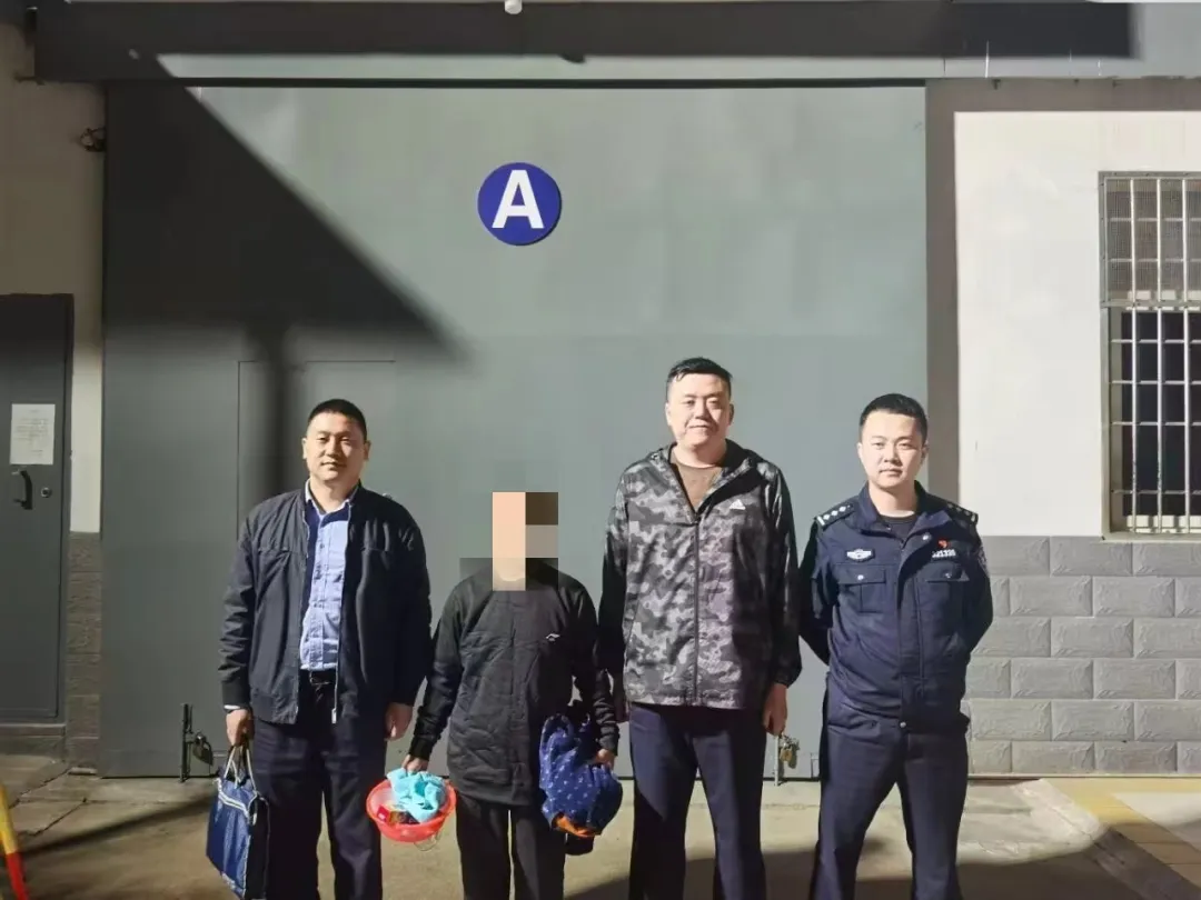 漢中破獲系列盜竊手機(jī)案20余起，收繳被盜手機(jī)12部