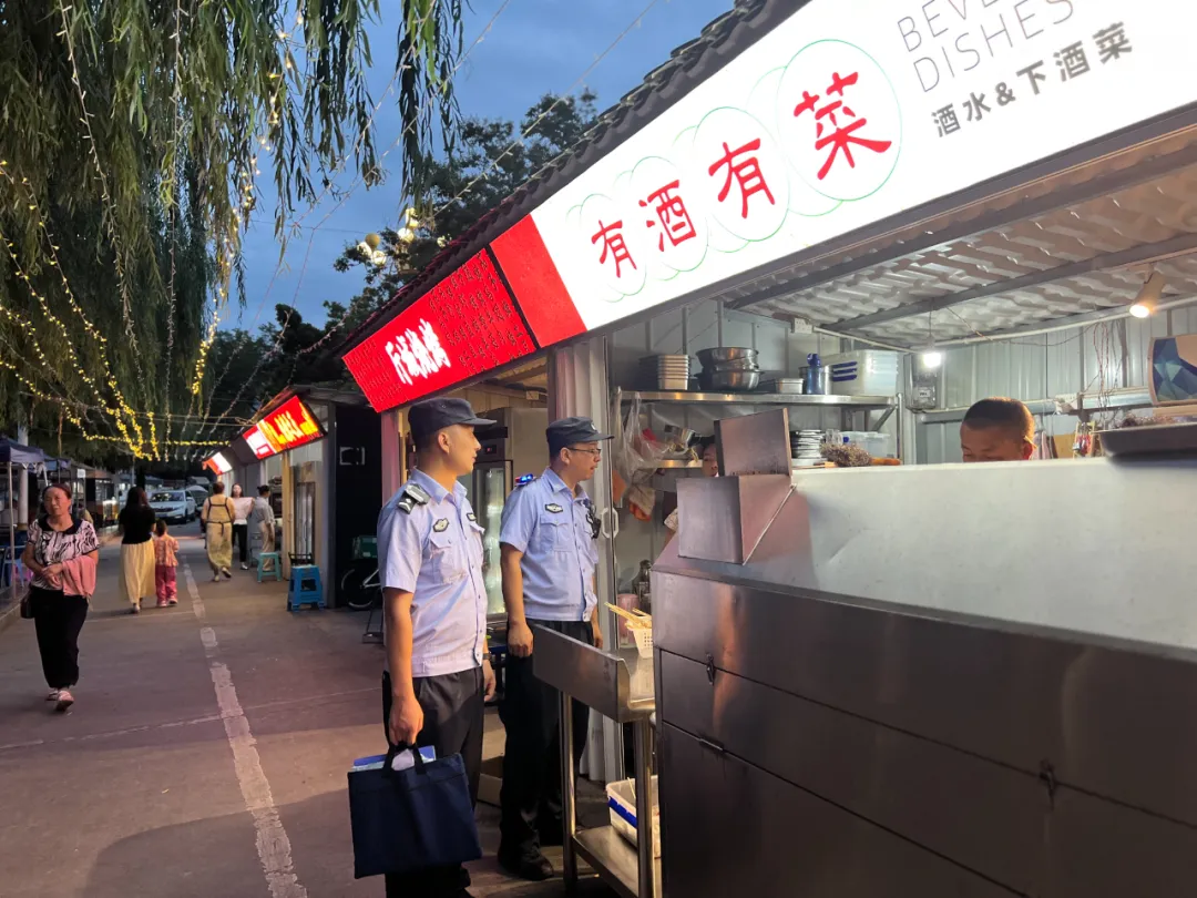 留壩縣公安局“五強(qiáng)化”扎實(shí)開展夏夜治安巡查宣防集中統(tǒng)一行動