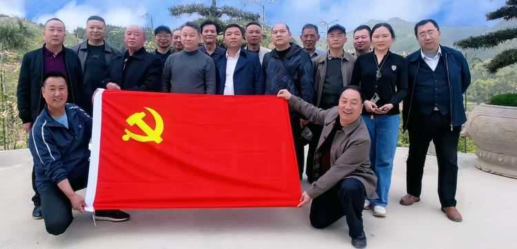 漢中市觀賞石寶玉石協(xié)會文化采風紀實