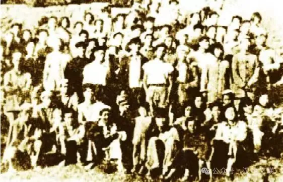 張芳文藝抗戰(zhàn)主題長(zhǎng)篇小說(shuō)《左明》讀書(shū)分享會(huì)在漢中書(shū)城舉行